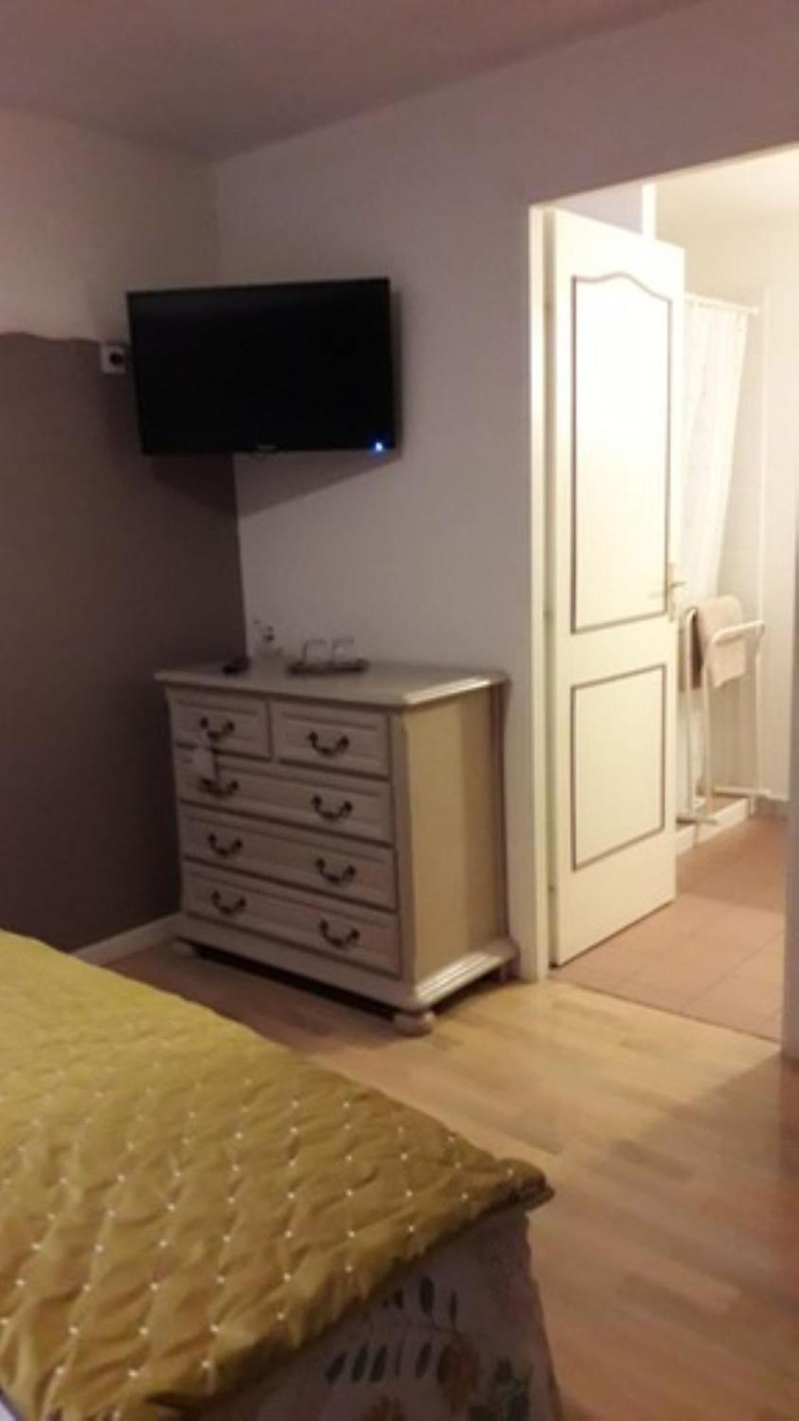 Chambres D'Hotes Hebergement F.Mathieu 생 모리스 쉬르 모젤 외부 사진